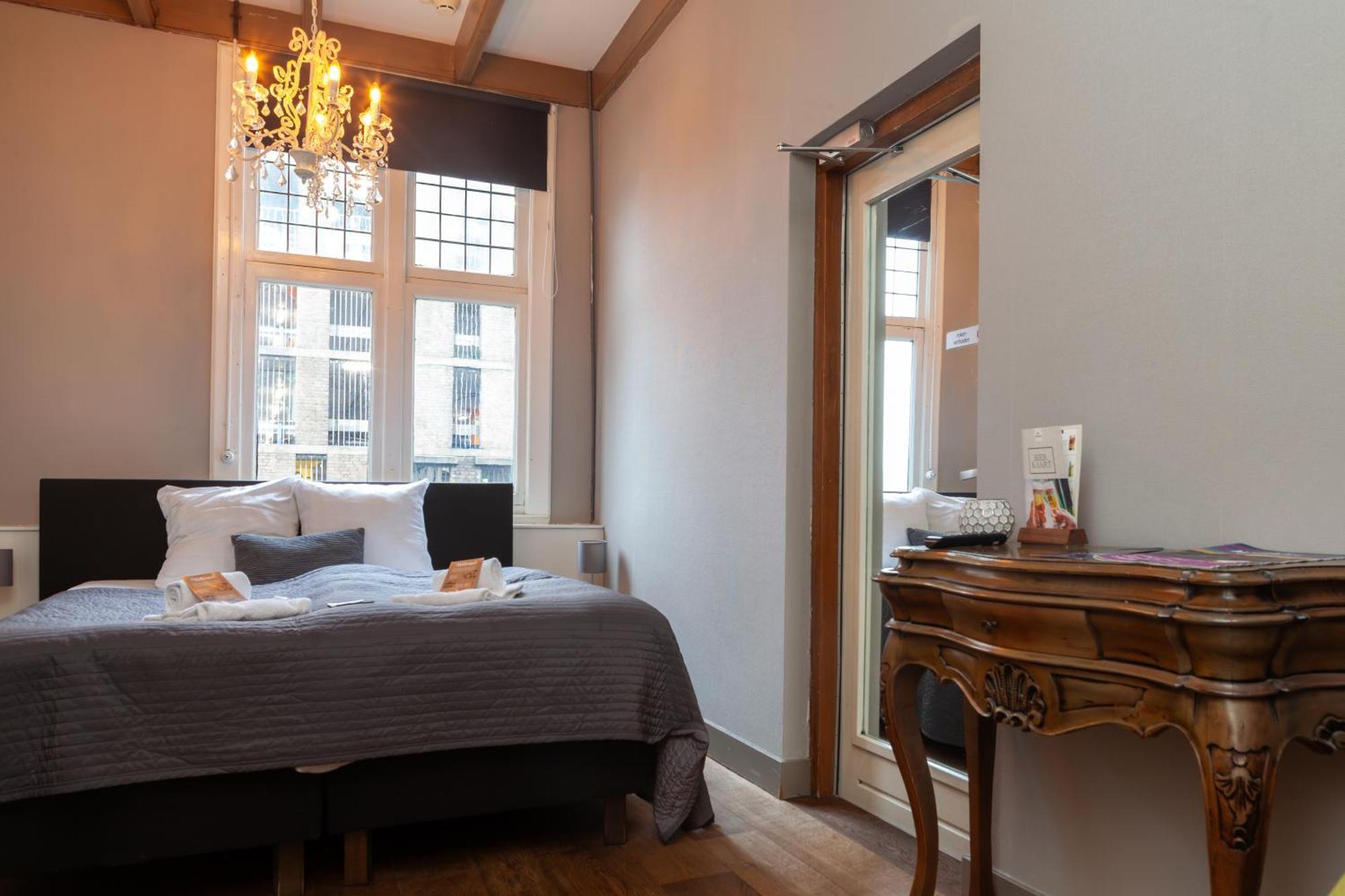 Kings Inn City Hotel アルクマール エクステリア 写真