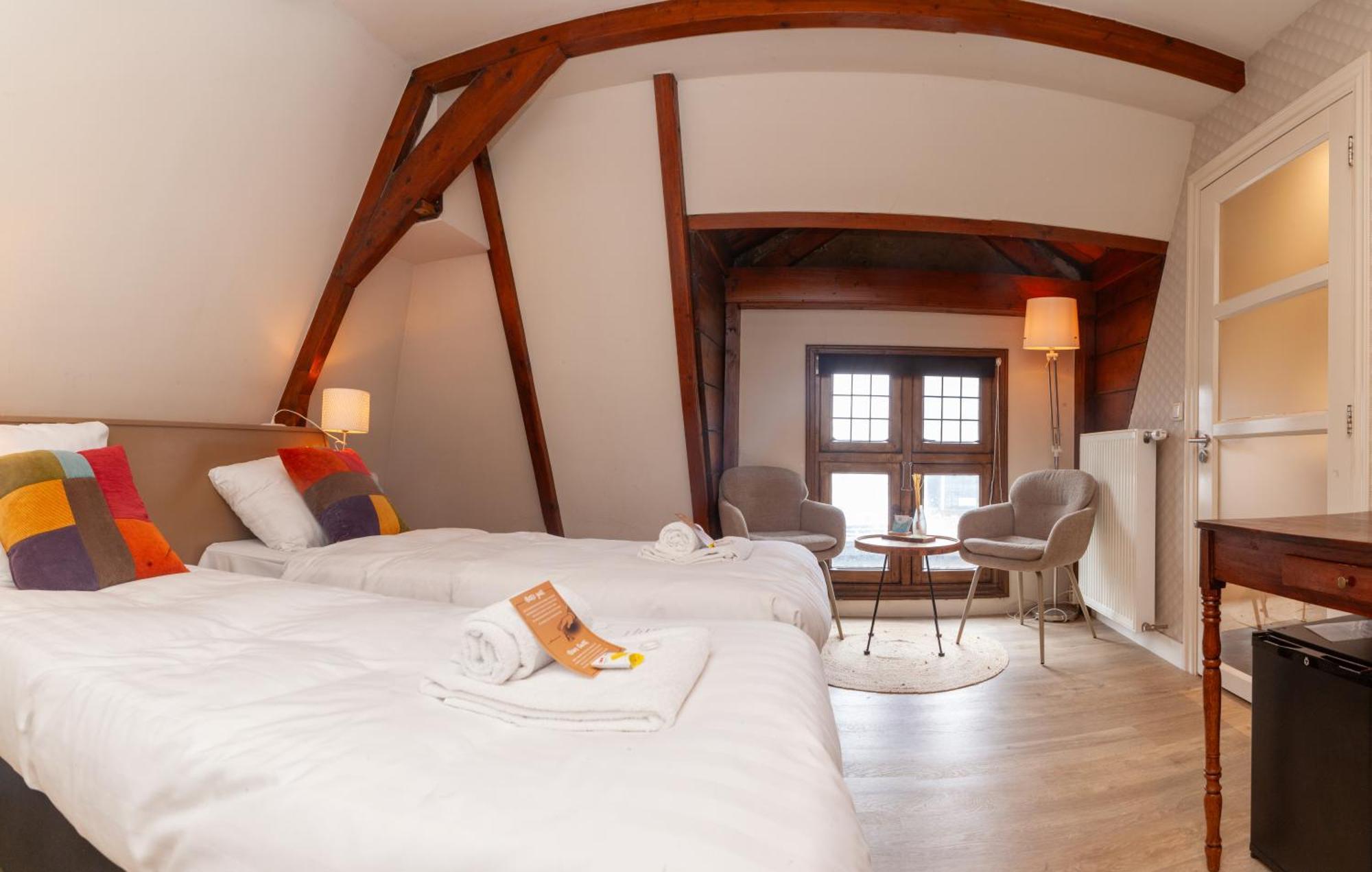 Kings Inn City Hotel アルクマール エクステリア 写真