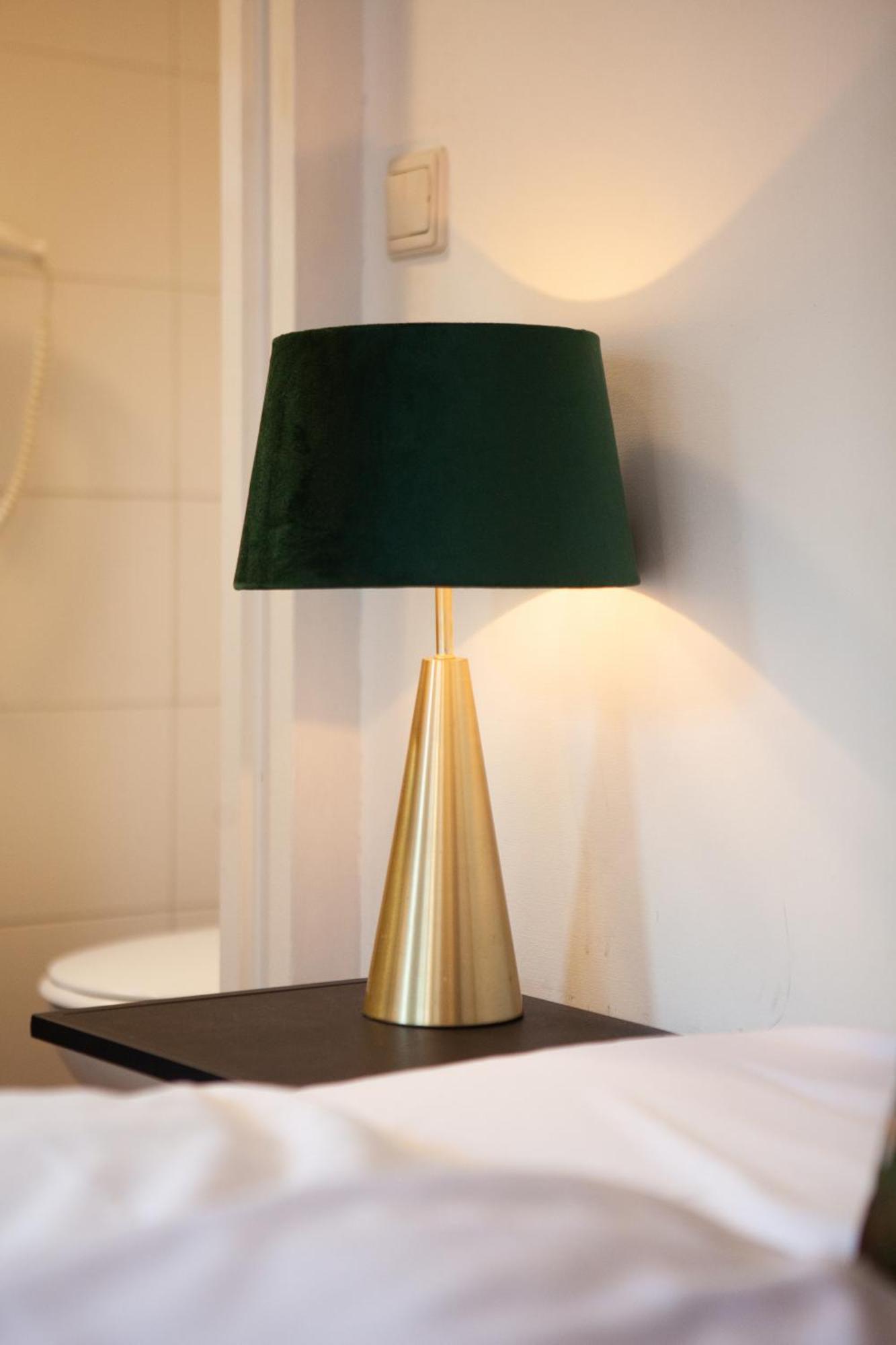 Kings Inn City Hotel アルクマール エクステリア 写真