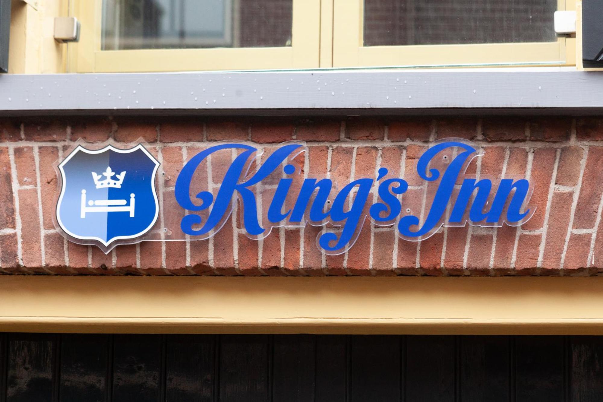 Kings Inn City Hotel アルクマール エクステリア 写真